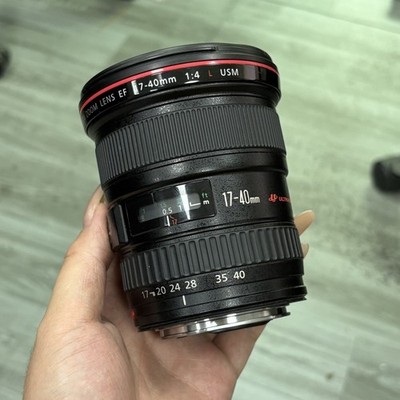 Canon EF 17-40mm F/4 L USM Wide Angle Zoom for Canon EF Mount Camera
