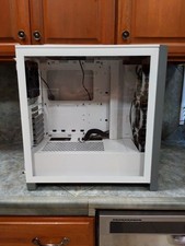 Corsair CC-9011201-WW Mid Tower Case - White