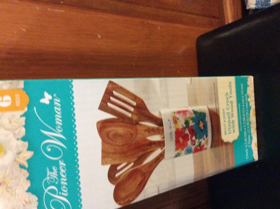 Nueva vasija intensiva The Pioneer para mujer con herramientas de madera Breezy Blossom nueva con caja Foto 2 de 2