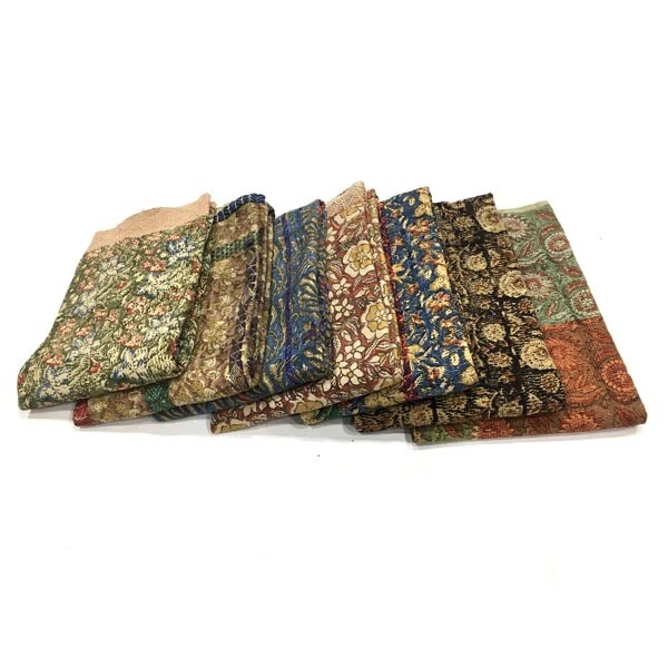 Venta al por mayor Lote de mantas estampadas Bagru hechas a mano edredón Kantha de tela de algodón vintage Foto 4 de 4