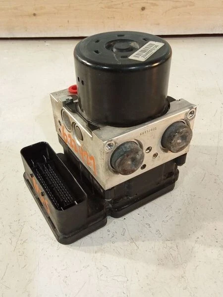 Conjunto de bomba de freno antibloqueo Dodge Avenger 2011-2014 2,4 L OEM Foto 2 de 2