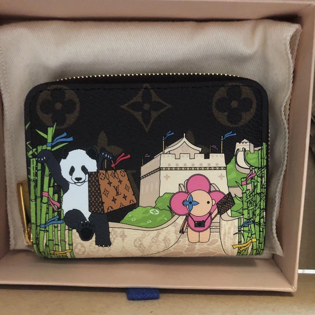 Louis Vuitton Panda Wallet - 4 For Sale on 1stDibs