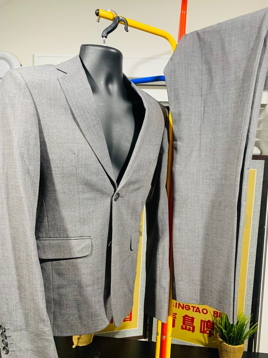 le chateau mens suit