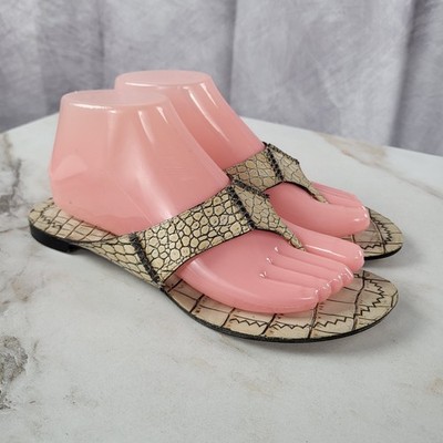 Max Studio Imitation Crocodile Thong Sandals Women's Size 8 M Bone White
