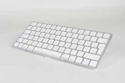 Apple Magic Keyboard  MLA22D/A Wireless Deutsch QWERTZ Silber Neu