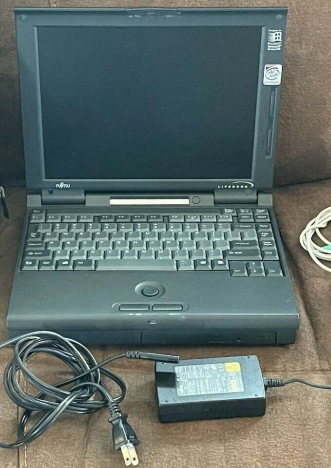Fujitsu 166MHz MMX 32MB 1.6GB HDD USB CD Windows 95 98SE or 2000 Grade A Vintage - Image 3 of 4