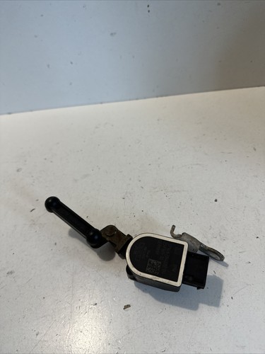 BMW F10 F11 Scheinwerfer-Niveausensor 678407204 Original 530Xd Limousine 2012