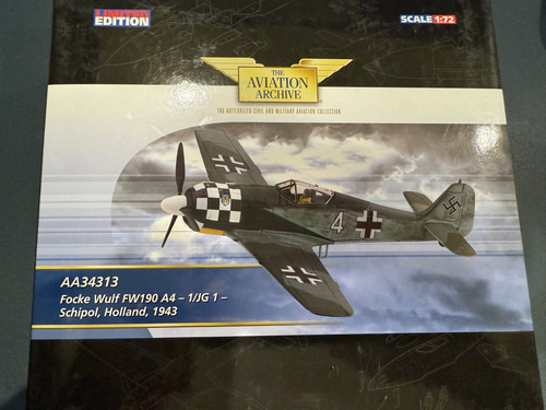 MIB Corgi Aviation Archive 1/72 Diecast Focke Wulf Fw190 A4 1/JG1 HollandAA34313