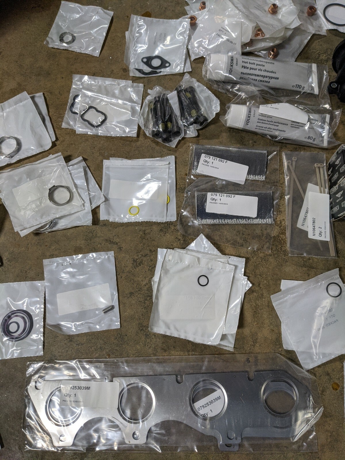 Bentley Continental GT / GTC 12 - 18 / Flying Spur 14 - 19 Engine Reinstall Kit.