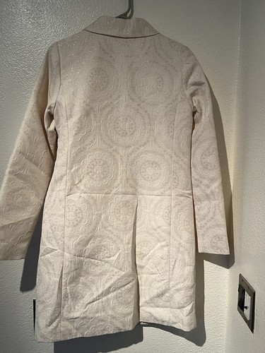 OLD NAVY womens button up coat NWT size S creme w/gold medallion print pockets - Picture 10 of 19