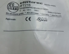 IFT216  1PC NEW efector  proximity switch