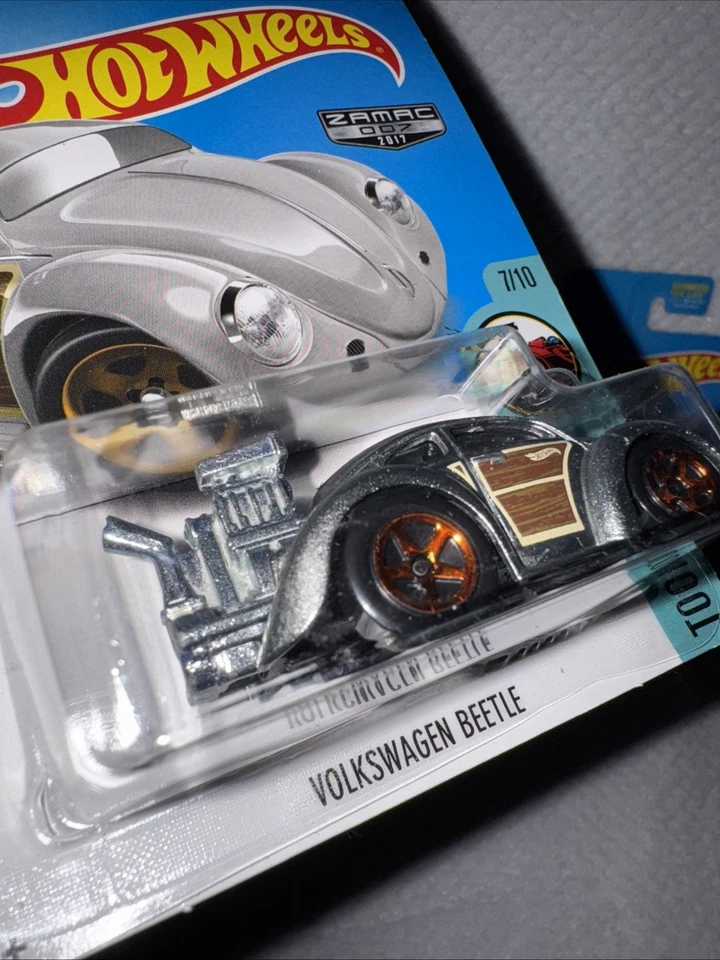 Volkswagen Beetle Tooned 7/10 2017 nuevo en tarjeta Hot Wheels ZAMAC #7 Foto 2 de 4