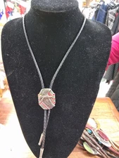 Vintage 1989 Siskiyou Buckle Co. Pewter and Enamel Eagle Bolo Tie. Made In USA