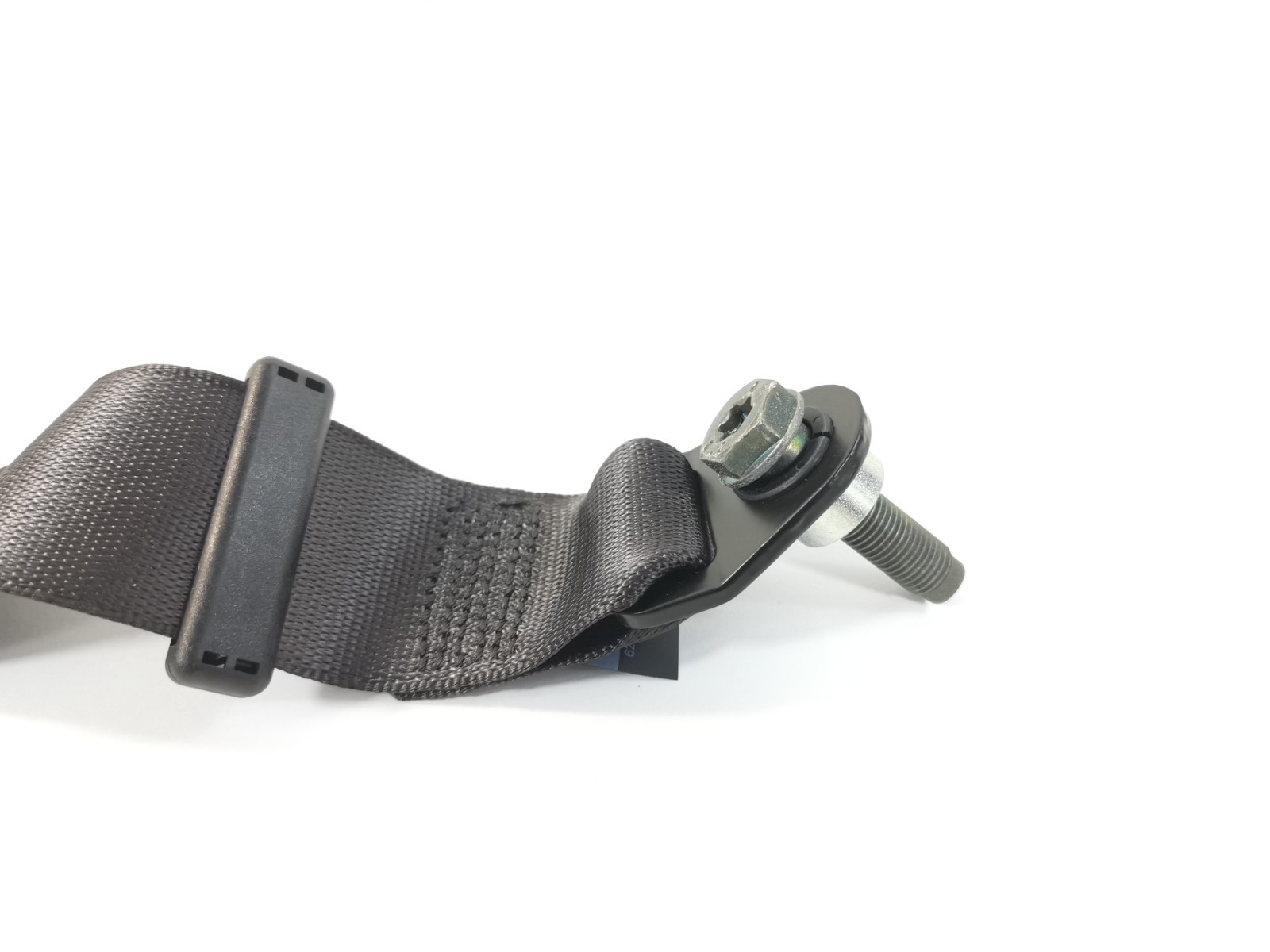 Maserati Ghibli RWD 3.0 2015 Rear Left Seatbelt Retractor 6700174380 OEM