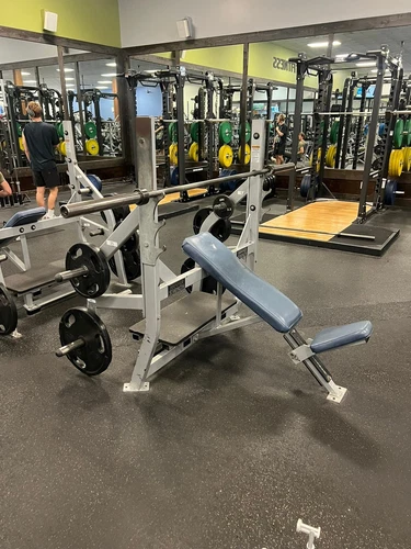 Hammer Strength Olympic Incline Bench