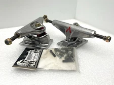 NOS VENTURE SKATEBOARD TRUCKS 7-5/8" LOW-MID w IRON HORSE HARDWARE Y2K ERA USA