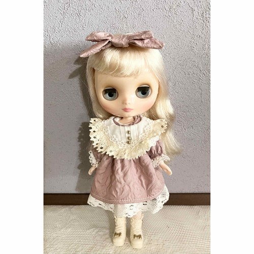 Blythe Midi Outfit Classic Pink Dress Set Frill Collar Hair Comb Limited