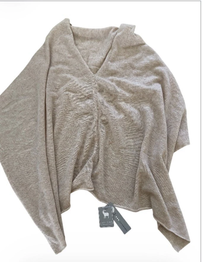 IN2 by InCashmere Women's Lime Poncho OS Size, Asymmetric, Luxury