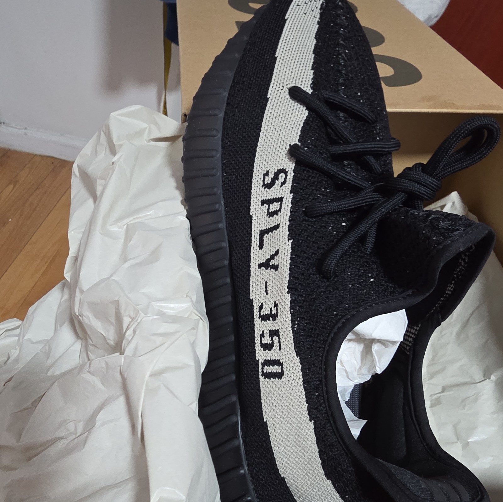 Size 13 - adidas Yeezy Boost 350 V2 Low Oreo thumbnail 3