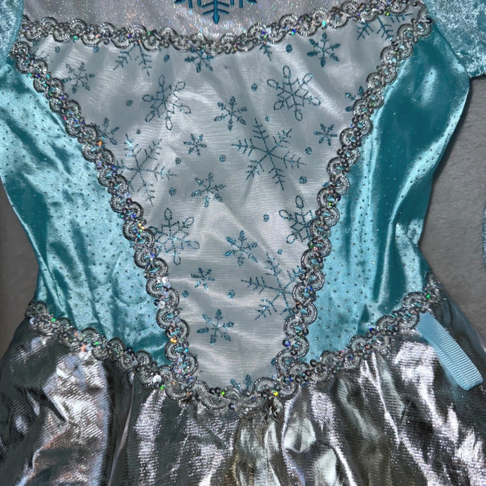 Disney Frozen Elsa Disfraz Talla 5-6 Terciopelo Vestido Capa Halloween Vestir Copo de Nieve Foto 4 de 4