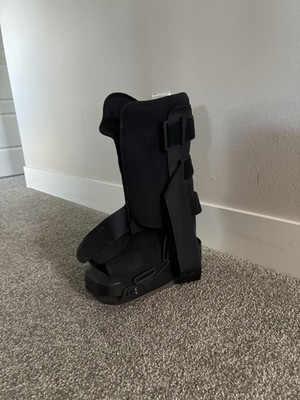 Breg Adjustable Walking Boot Orthopedic Brace Immobilizer Size L Black CE