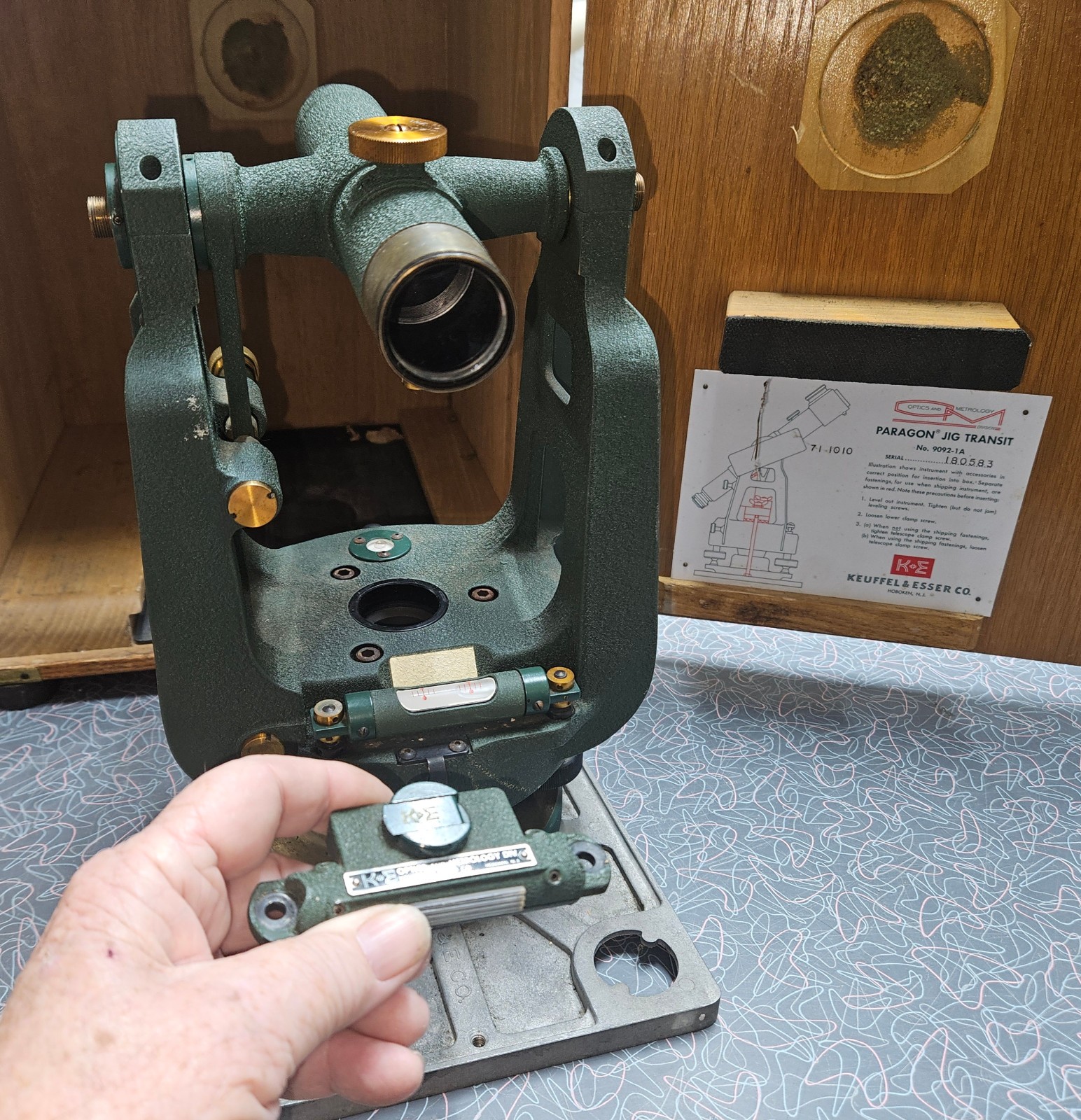 KEUFFEL & ESSER K&E PARAGON JIG TRANSIT 9092-1A + Wooden Case + Mirror Bubble