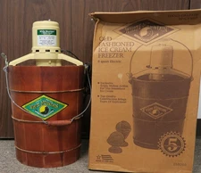 Rival White Mountain 6 QT Electric Ice Cream Freezer Maker F69206 NICE