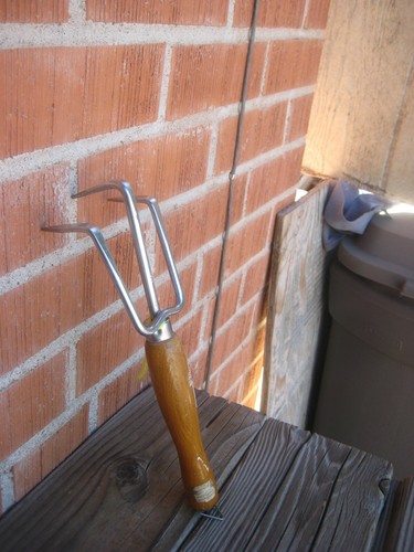 1960s Vtg 11" Lgth VILLAGE BLACKSMITH Fine Nice Garden Hand Rake Cultivator USA