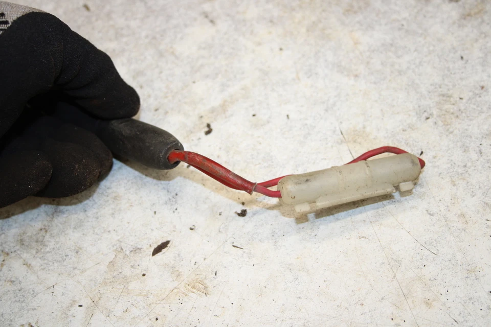 Suzuki GT250 1974 fusible principal H1-1209, ZS Foto 2 de 3