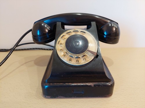 Soviet Union Black bakelite rotary Telephone VEF №17 . USSR Original - Picture 2 of 12