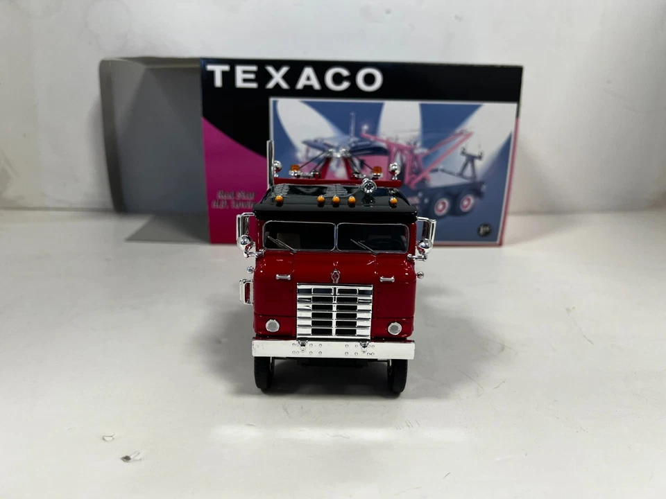 NEW FIRST GEAR TEXACO RED STAR 1953 KENWORTH BULL-NOSE TOW TRUCK WRECKER 19-2514 - Image 2 of 3