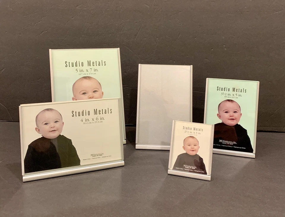 Moldura de metal tom prata conjunto de 5 tamanhos sortidos independente nova - Imagem 2 de 4