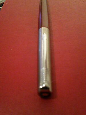 Stylo Plume Parker Vintage – Gris Argenté – En Argent – Occasion Avec Caractère