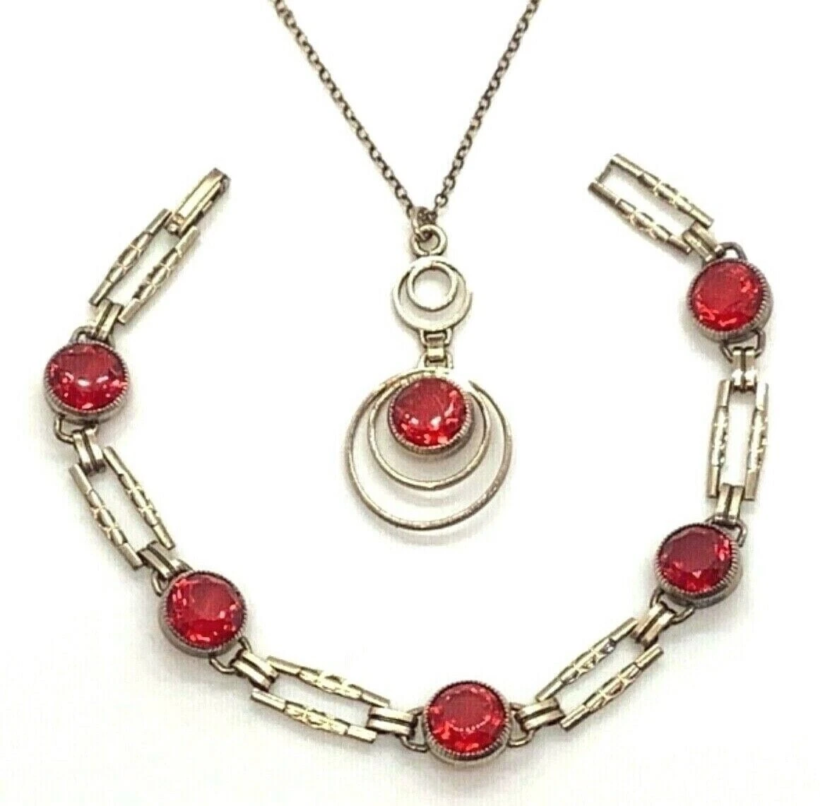 Simmons necklace hotsell