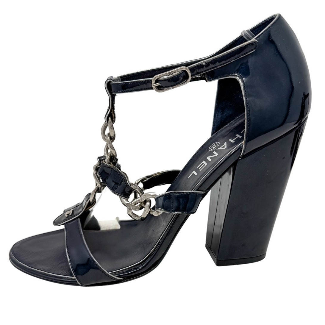 Chanel Navy Silver CC Logo Chain Block Heel Sandals Size 39.5 Patent Leather