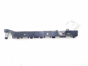 BMW 1 E87 Kotflügelhalter vorne rechts 7118160 2009 25073317