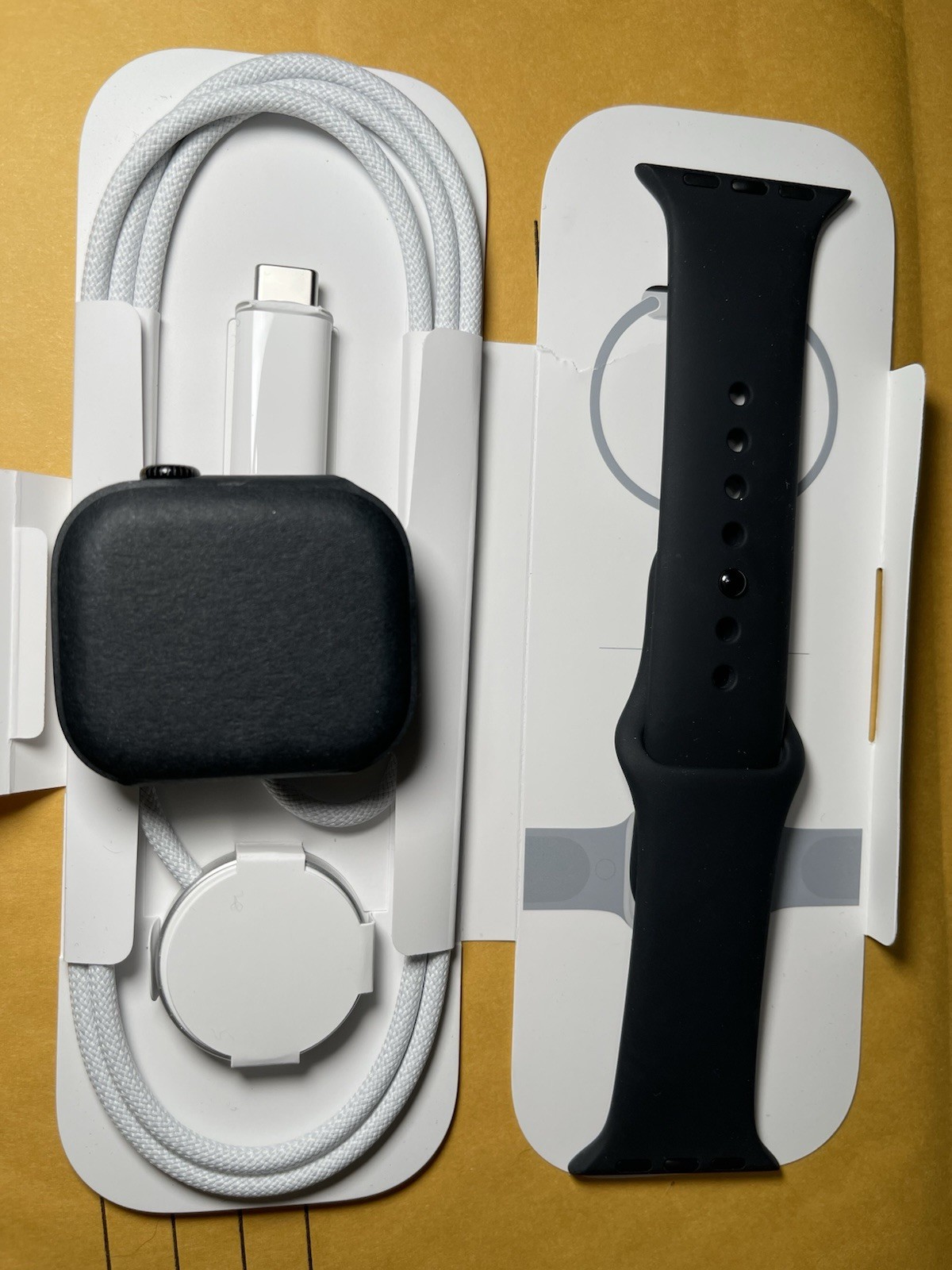 Apple Watch Series 11 A3331 42mm Black w Sport Band (LP9024714)