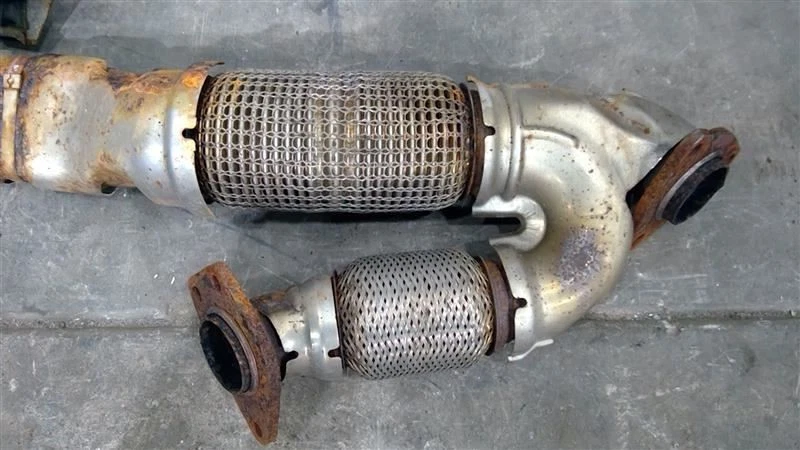 Ford Transit 350 2017-2020 tubo de escape LK4Z-5202-F Foto 4 de 4