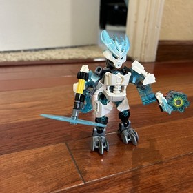 LEGO BIONICLE: Protector of Ice (70782), Missing Spider, Used, No Instructions