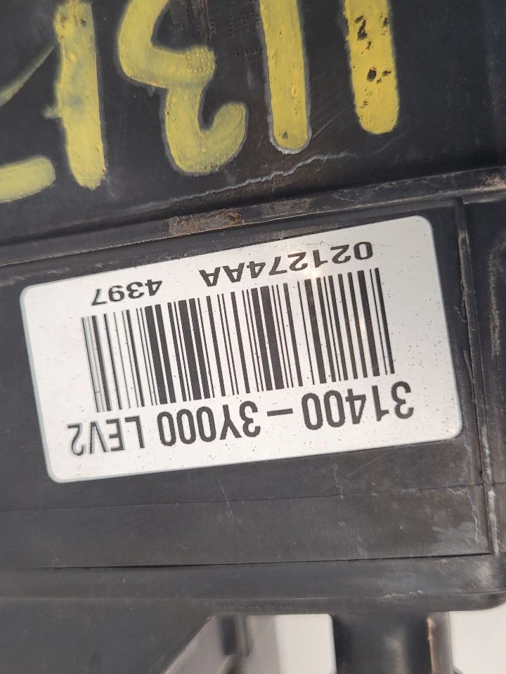 2011-2016 HYUNDAI ELANTRA Fuel Vapor Canister 314103X500 11-16 Foto 3 de 4