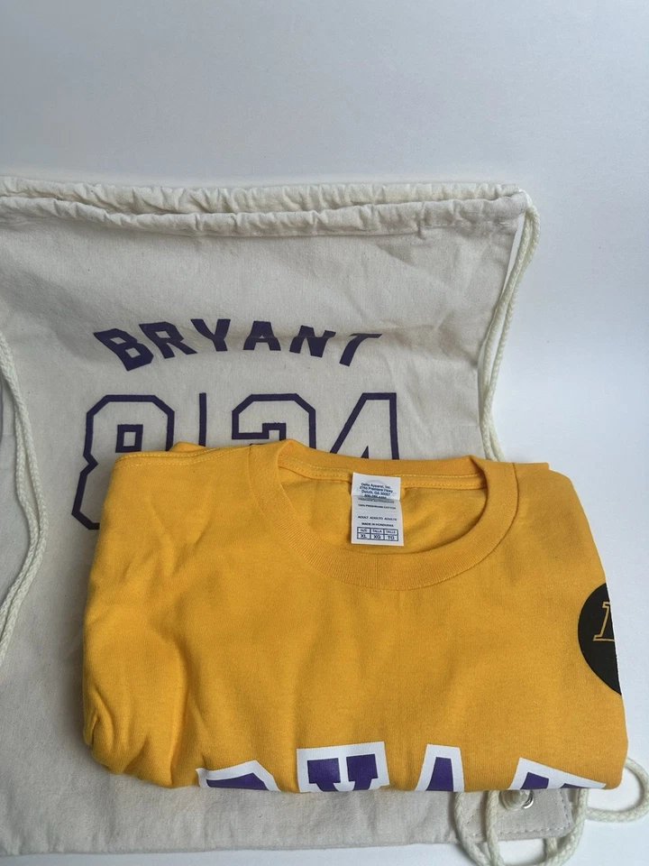 2020 Kobe Bryant 8 / 24 Lakers Tribute Game Memorial Shirt Sz XL Drawstring Bag - Image 2 of 4