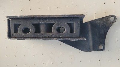 Converter Pipe hanger 4L80e transmission exhaust bracket 03-07 Express/Savana