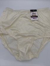 Vntg Vanity Fair Panty Full Coverage Nylon Brief Women's 13001 Cream 6
