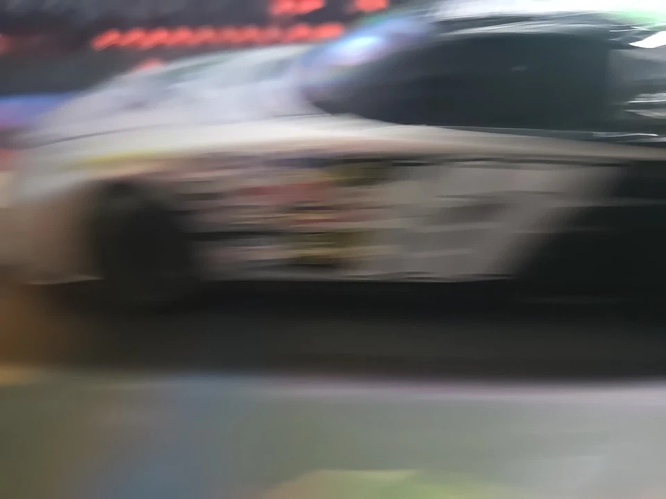 Kit modelo fundido a presión Matt Kenseth DEWALT #17 Motorworks NASCAR 2005 escala 1:24 Foto 3 de 4