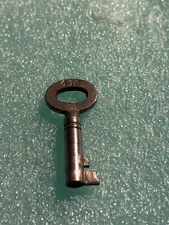 VTG MINI 1.25” HOLLOW BARREL SKELETAL KEY #413