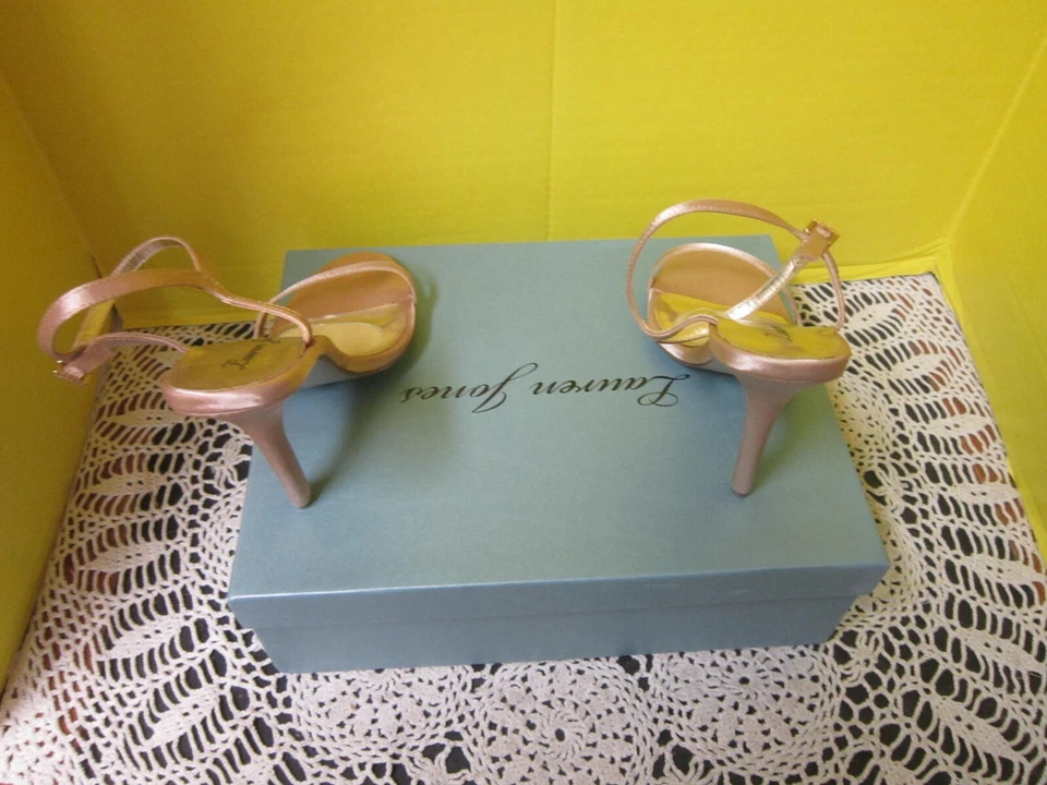 Lauren Jones Franci 女式露趾 D'Orsay 细高跟鞋凉鞋裸缎 8M 全新 — 第 4/4 张图片