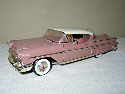 1958 CHEVY IMPALA CORAL & WHITE LE (3750) 1:18 ERTL OPENING HOOD