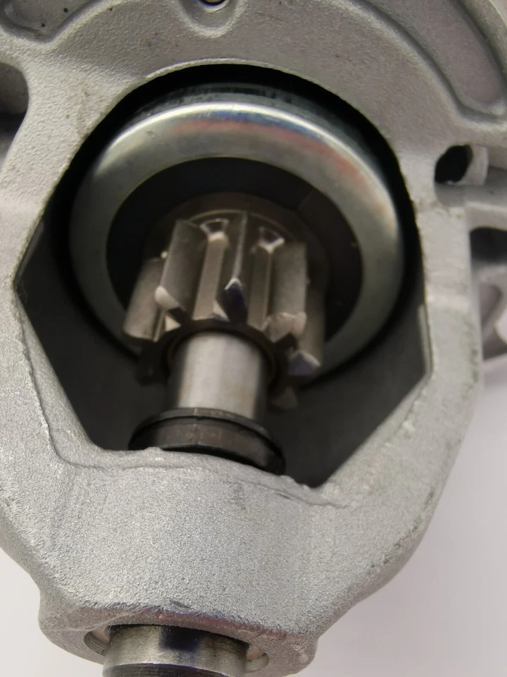 Motor de arranque FS1072 se adapta a Mercedes Daewoo VW LT Taro 2.4 1989-97 Foto 2 de 4