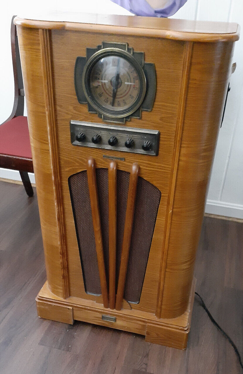 ヴィンテージ風ラジオ Classic Collector's Edition ART DECO Thomas Collectors Edition AM/FM Cassette Floor Radio