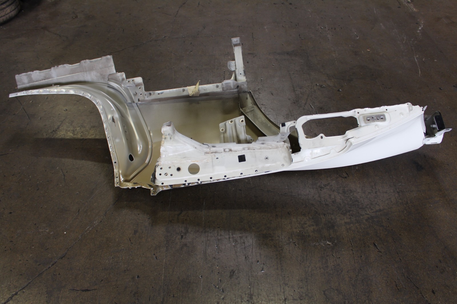 Ferrari 458 LEFT Quarter panel P/N 82155511